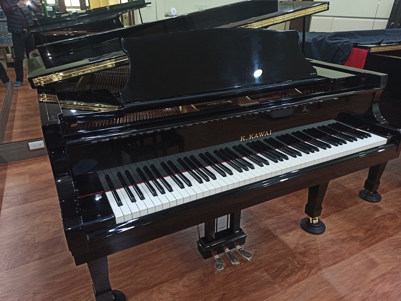 KAWAI KG-1N